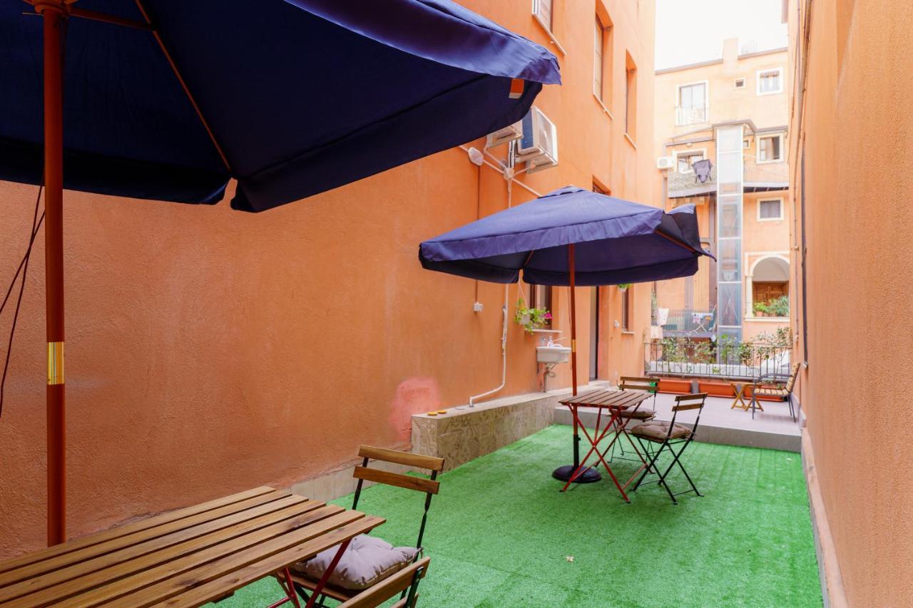 Casta Diva Holiday Rooms Katania Zewnętrze zdjęcie