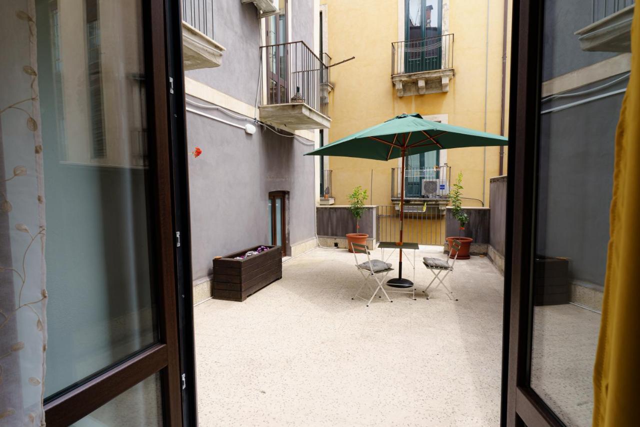 Casta Diva Holiday Rooms Katania Zewnętrze zdjęcie